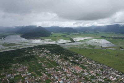 Obras de drenagem são executadas de Norte a Sul de Caraguatatuba