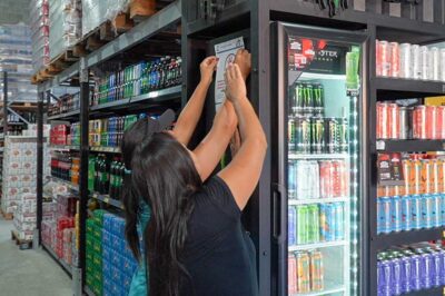 Conselho Tutelar de Ilhabela reforça proibição de venda de bebida alcóolica para menores em campanha de conscientização